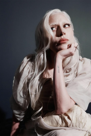 Η Lady Gaga έγινε μητέρα για πρώτη φορά