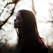 Γιατί οι ήσυχοι άνθρωποι παρεξηγούνται; 7 χαρακτηριστικά που κανείς δεν βλέπει