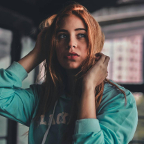 Γιατί σε πιάνει πονοκέφαλος μετά το φαγητό και πώς να τον σταματήσεις