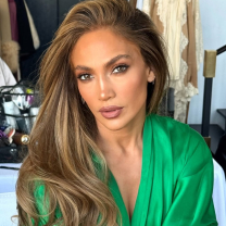 ποιο χρώμα μαλλιών μικροδείχνει