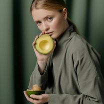 Τι συμβαίνει στο σώμα σου όταν τρως αβοκάντο πριν κοιμηθείς