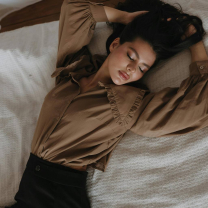 6 βότανα που μπορείς να χρησιμοποιήσεις αντί για τη μελατονίνη για καλύτερο ύπνο