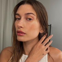 αντιρυτιδική κρέμα ματιών