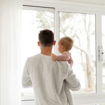 Dad brain: Μπορεί η πατρότητα να αλλάξει το ανδρικό μυαλό;