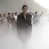 Από τη Μαντόνα μέχρι την Κέιτ Μος: Το front row στο show του YSL στην Εβδομάδα Ανδρικής Μόδας στο Παρίσι