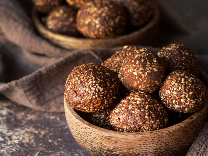 Energy balls χωρίς ζάχαρη και χωρίς ψήσιμο
