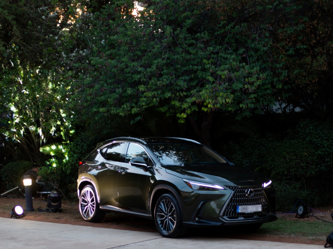 Hautes Grecians 2025: Η πολυτέλεια της Lexus συναντά την Υψηλή Ραπτική και μοιράζεται κοινές αξίες