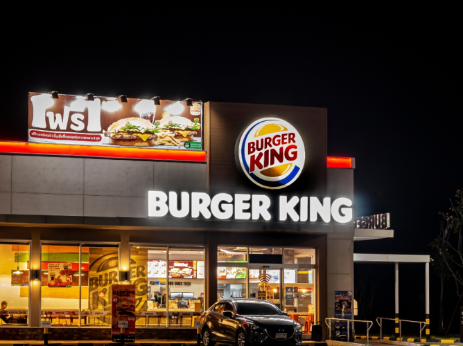 «Απόβαση» στην Αθήνα για τα Burger King - Πού ανοίγει το πρώτο κατάστημα