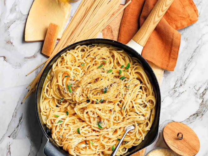 Η πιο απλή μακαρονάδα… αλλά με ένα γευστικό twist