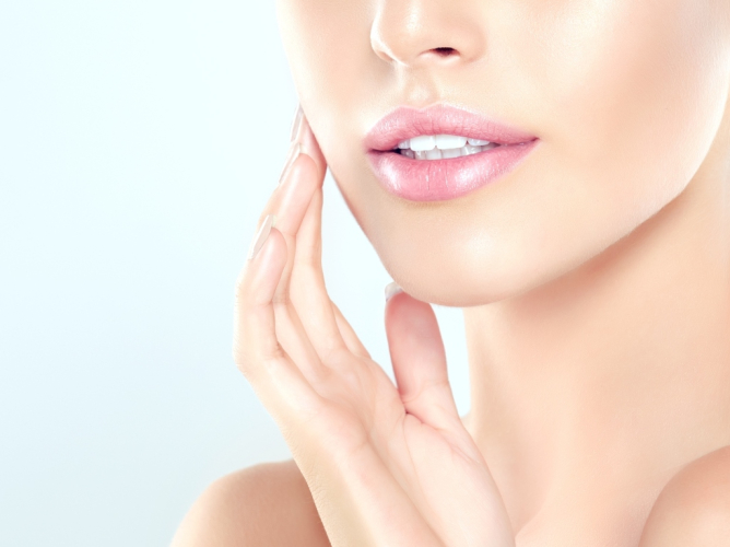 Η φυσική αναγέννηση της ομορφιάς: Τι πρέπει να ξέρουμε για τις σύγχρονες αναγεννητικές θεραπείες