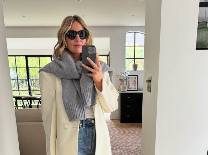 Πώς να φορέσεις με στιλ τα sneakers αν είσαι άνω των 50 - 5 + 1 looks για να εμπνευστείς