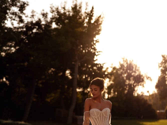 Κάτι περισσότερο από απλά νυφικά: Η Modern Romantic συλλογή του Demetrios απευθύνεται σε γυναίκες που θέλουν να είναι κομψές, τολμηρές και απόλυτα ο εαυτός τους