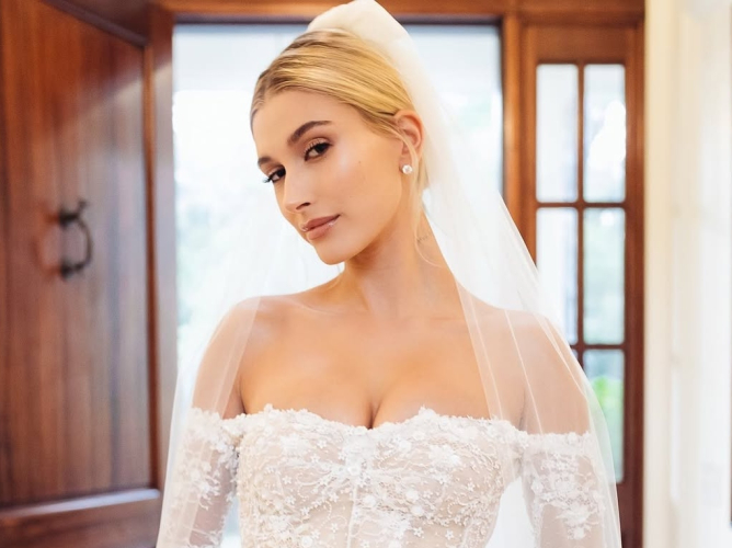 νυφικά χτενίσματα με πέπλο