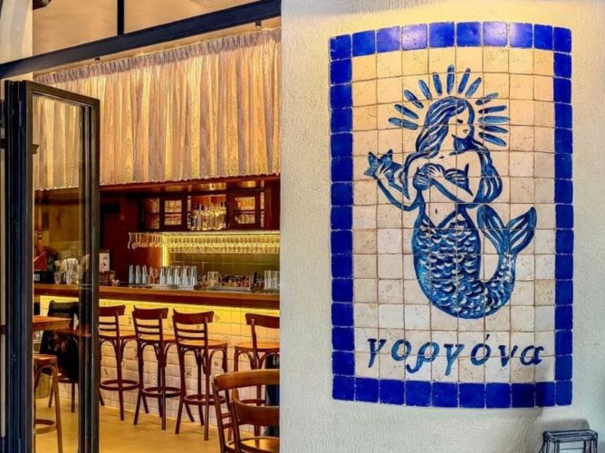 Στην πιο hip γειτονιά της Αθήνας στο Παγκράτι, ένα λαϊκό μαγαζί μαγεύει με μεζέδες και Μητροπάνο