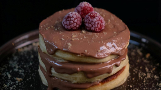 6 tips για να μην κολλήσουν τα pancakes