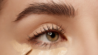 Φυσικό μακιγιάζ με concealer και bronzer: Η νέα ρουτίνα ομορφιάς που αναδεικνύει το πρόσωπό σας