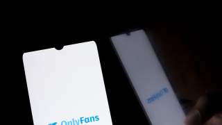 OnlyFans: Ο ιδιοκτήτης σπάει ρεκόρ κέρδους, πριν καν πουληθεί η πλατφόρμα 