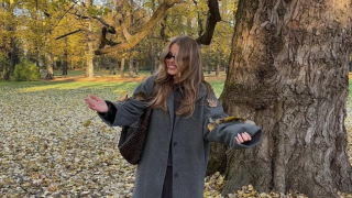 To παλτό από τα Marks & Spencer στο πιο περιζήτητο χρώμα της εποχής