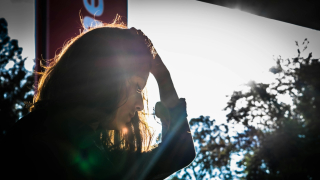 Εποχική κατάθλιψη: 5 ανεπαίσθητα σημάδια που πρέπει να πάρεις στα σοβαρά