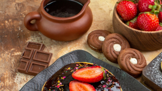 Αφράτα και πανεύκολα pancakes με ρικότα και κομματάκια σοκολάτας