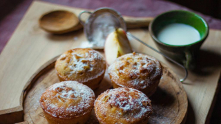 Γρήγορα, ελαφριά και αρωματικά muffins με μήλα στο air fryer