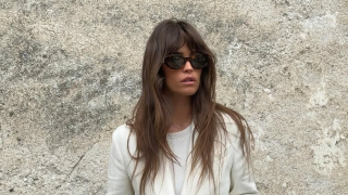 αφέλειες μακριά μαλλιά