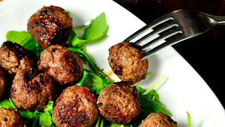 Κεφτεδάκια στο air fryer σαν τηγανητά