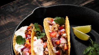 Η απόλυτη συνταγή για τάκος με κοτόπουλο στο air fryer 