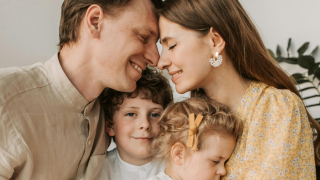 Η χρυσή 10αδα κανόνων για ευτυχισμένα και ισορροπημένα παιδιά - Τα λάθη που δεν πρέπει να ξανακάνεις