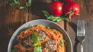 Το μυστικό συστατικό της γιαγιάς για την πιο νόστιμη σάλτσα ντομάτας