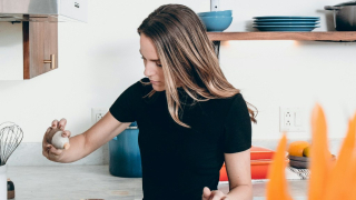 Πώς να μειώσεις το αλάτι χωρίς να θυσιάσεις τη γεύση