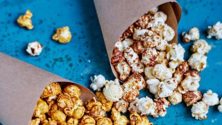 Ποπ κορν με μέλι: Η απόλυτη τραγανή απόλαυση για βραδιές ταινίας