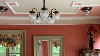 5 θησαυροί που πρέπει να κρατήσεις από το σπίτι της γιαγιάς σου