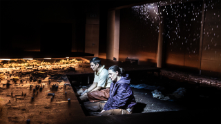 Στο Cleansed, η αγάπη και η βία συνυπάρχουν επί σκηνής - Είδα την παράσταση που έχει γίνει sold out και τον Φεβρουάριο