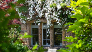 english cottage style