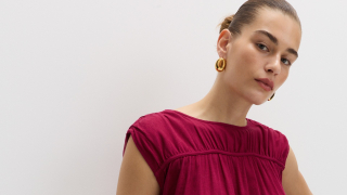 Trend Alert: Το soft volume γίνεται η νέα τάση της σεζόν που υπόσχεται διακριτικό ρομαντισμό και ευελιξία σε κάθε περίσταση