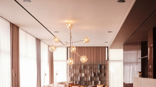 Βρήκαμε το νέο spot της πόλης που συνδυάζει fine dining, επαγγελματικές συναντήσεις και διασκέδαση - Απέχει μια ανάσα