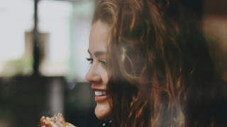 Τρως μετά τις 7 μ.μ.; Όλη η αλήθεια για τη βραδινή διατροφή