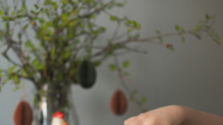 Πασχαλινή διακόσμηση τραπεζιού: Τι να αγοράσεις από IKEA & JYSK με budget κάτω των 25€