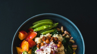 10 υγιεινά βραδινά σε 10 λεπτά που θα σου λύσουν τα χέρια