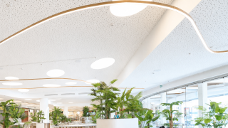 NEW LOOK, SAME GREAT TASTE: Το ανανεωμένο Food Court του Mediterranean Cosmos σας προσκαλεί να το ανακαλύψετε ξανά