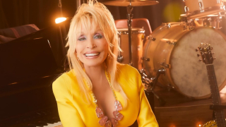 Η Ντόλι Πάρτον και η «Jolene»: Η ιστορία που κρύβεται πίσω από το θρυλικό τραγούδι 